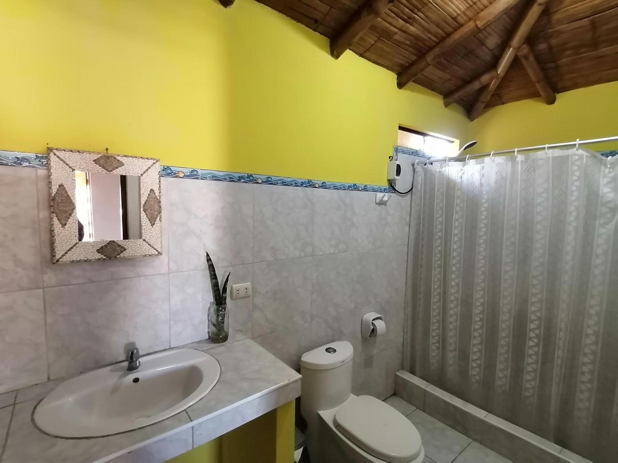 Wayra Hotel Лобитос Екстериор снимка